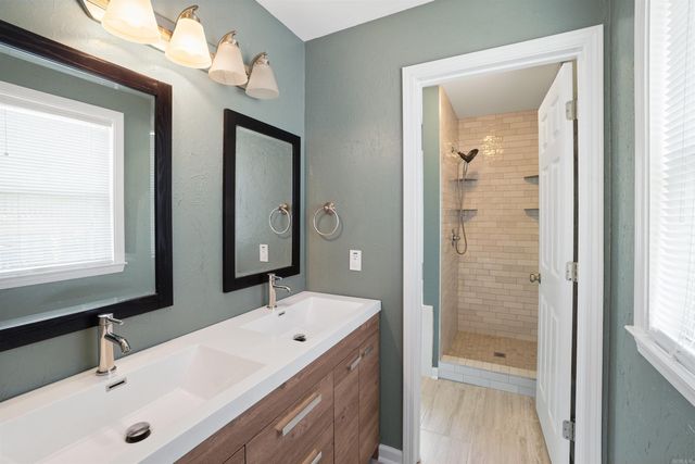 49 Emerald, Maumelle, AR 72113