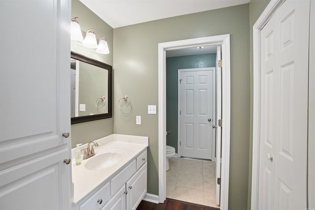 49 Emerald, Maumelle, AR 72113