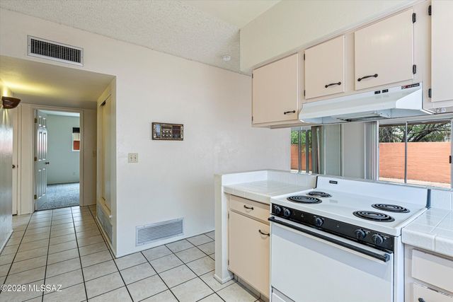 1208 S Brown Avenue, Tucson, AZ 85710