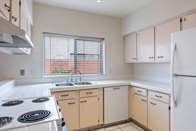1208 S Brown Avenue, Tucson, AZ 85710