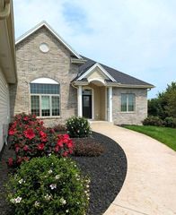 5765 Stefanie WAY, Caledonia, WI 53108