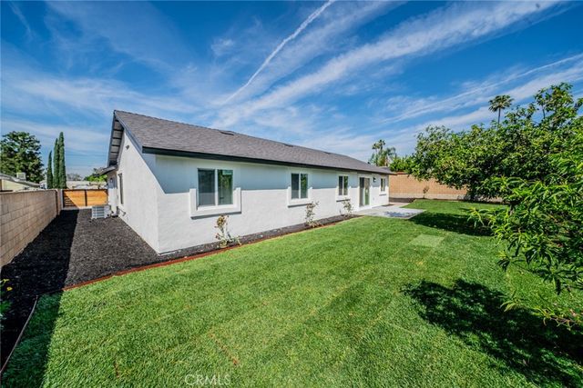 9905 Elm, Fontana, CA 92335