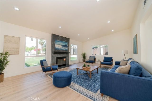 9905 Elm, Fontana, CA 92335