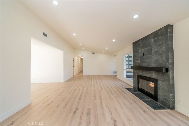 9905 Elm, Fontana, CA 92335