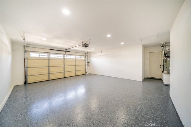 9905 Elm, Fontana, CA 92335