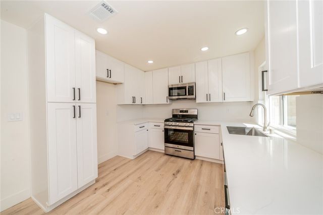 9905 Elm, Fontana, CA 92335