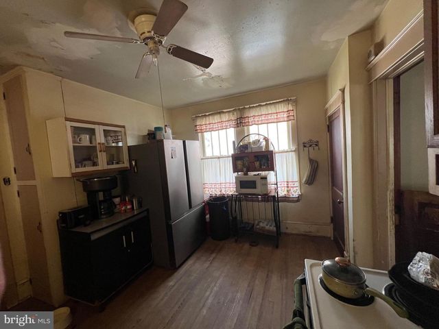 222 PHILADELPHIA AVE, Waynesboro, PA 17268