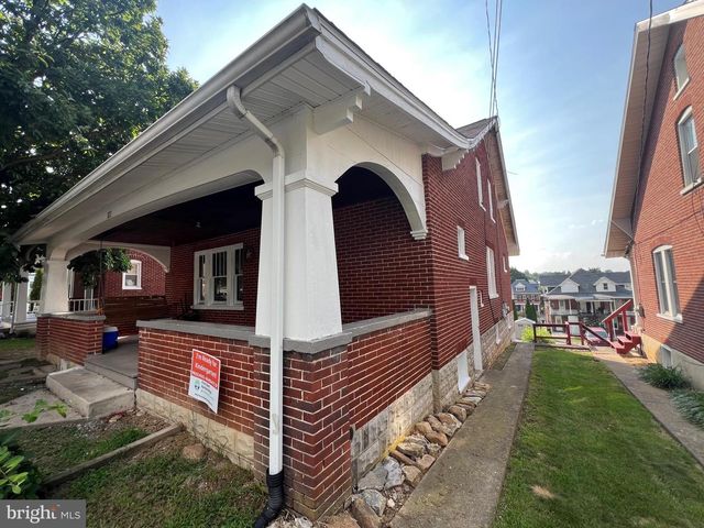 222 PHILADELPHIA AVE, Waynesboro, PA 17268