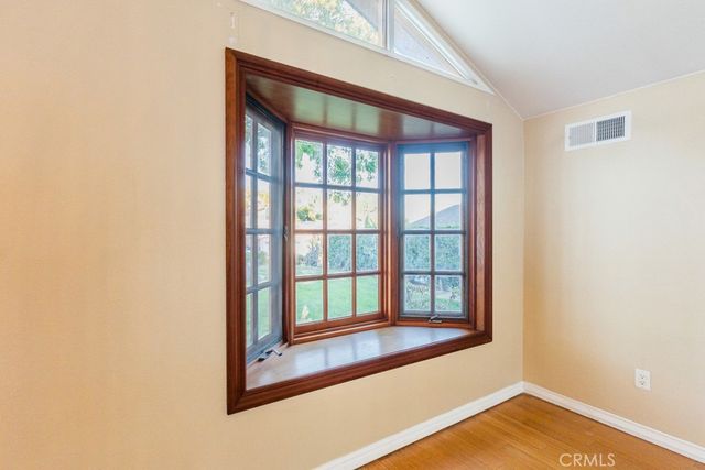 23132 Posada, Valencia, CA 91354