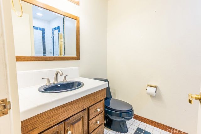 23132 Posada, Valencia, CA 91354