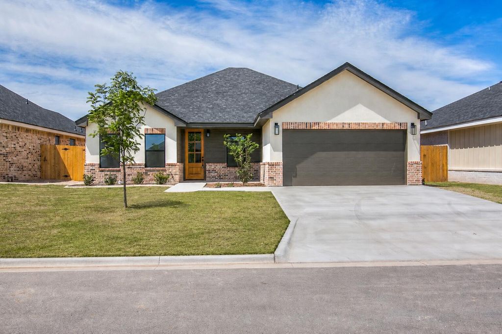 Image 1 of property listing at 3140 Maplewood Drive, San Angelo, TX 76904