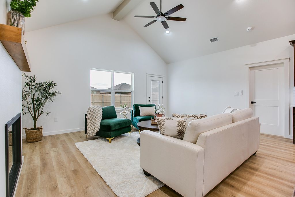 Image 14 of property listing at 3140 Maplewood Drive, San Angelo, TX 76904