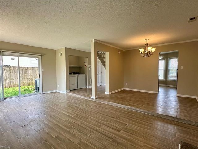 3845 Tiffany LN, Virginia Beach, VA 23456