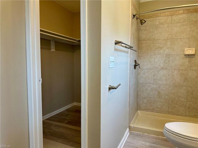 3845 Tiffany LN, Virginia Beach, VA 23456
