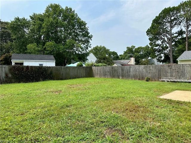 3845 Tiffany LN, Virginia Beach, VA 23456
