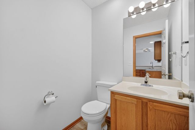 150 S Prairie View Drive 1102, West Des Moines, IA 50266