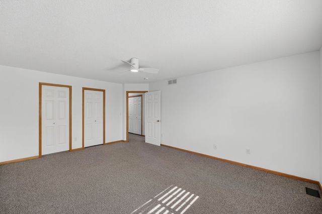 150 S Prairie View Drive 1102, West Des Moines, IA 50266
