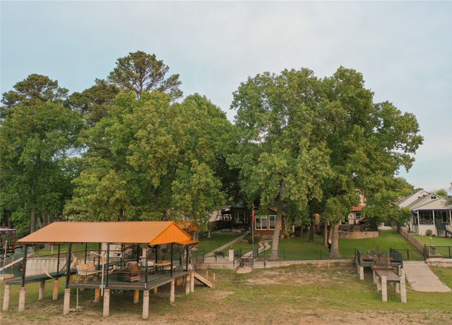 106 Marina View Court, Weatherford, TX 76087