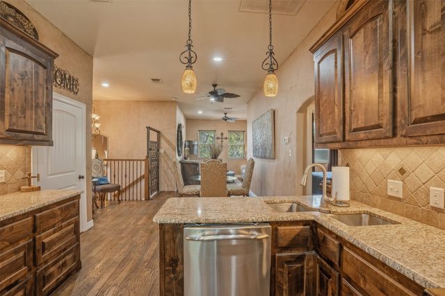 106 Marina View Court, Weatherford, TX 76087