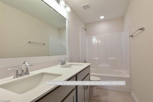 5104 Logos Drive 18, Stokesdale, NC 27357