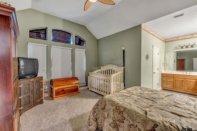 13521 Fm 16 W, Lindale, TX 75771