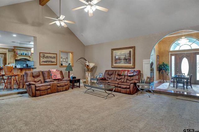 13521 Fm 16 W, Lindale, TX 75771