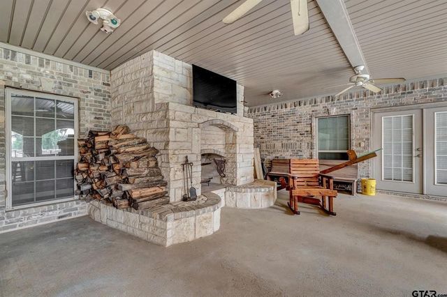 13521 Fm 16 W, Lindale, TX 75771