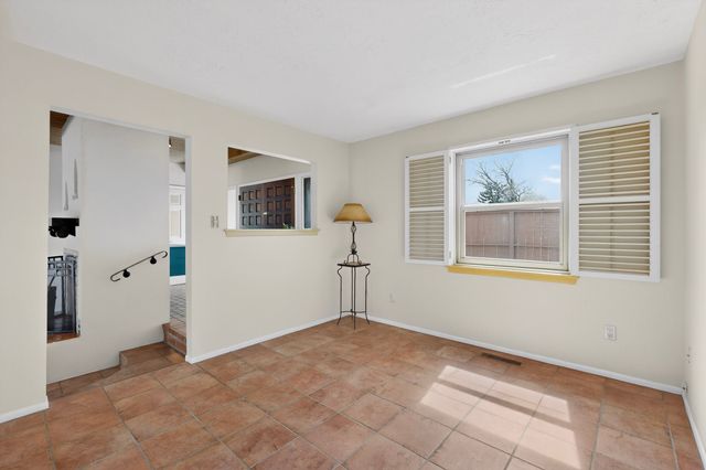 3064 Plaza Blanca, Santa Fe, NM 87507