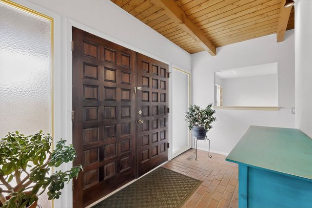 3064 Plaza Blanca, Santa Fe, NM 87507