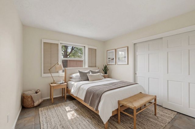 3064 Plaza Blanca, Santa Fe, NM 87507
