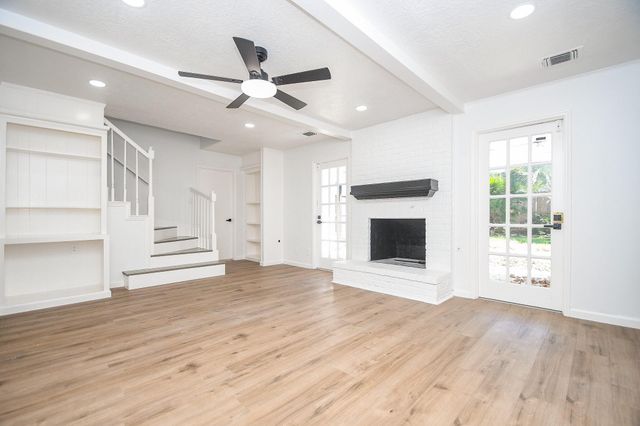 7703 Braesridge Court, Houston, TX 77071