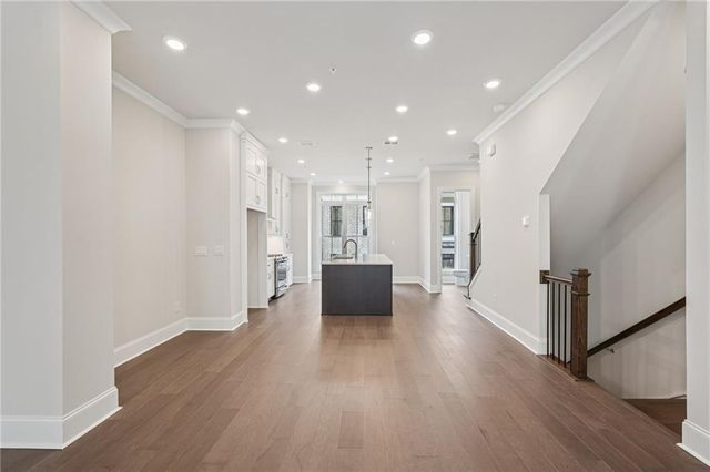 225 Midnight Oak Run 7, Alpharetta, GA 30009