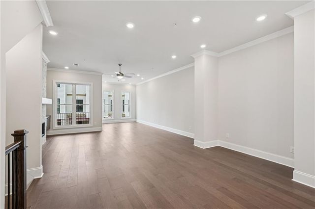 225 Midnight Oak Run 7, Alpharetta, GA 30009