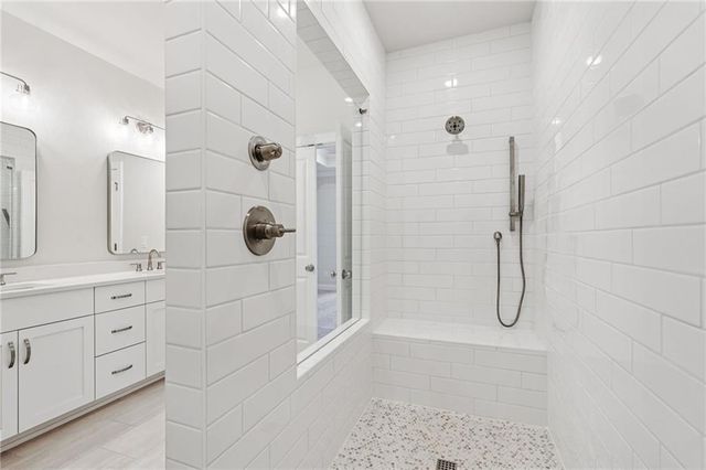 225 Midnight Oak Run 7, Alpharetta, GA 30009