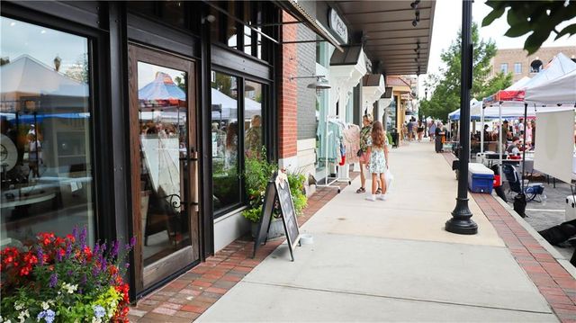 225 Midnight Oak Run 7, Alpharetta, GA 30009