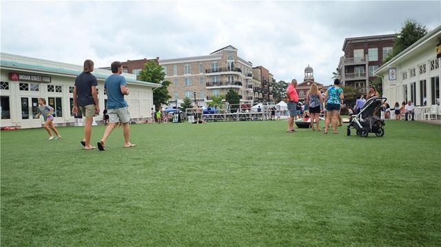 225 Midnight Oak Run 7, Alpharetta, GA 30009