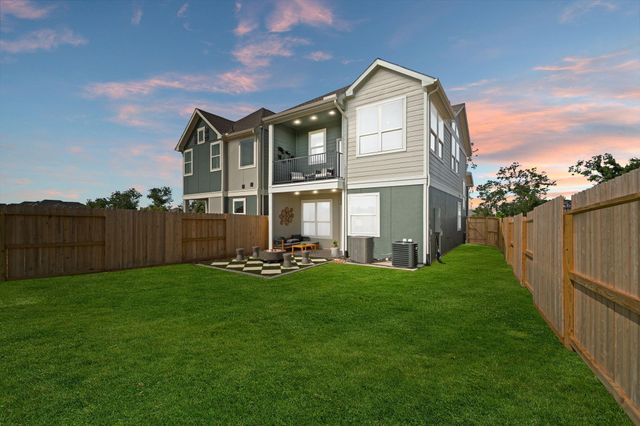 10127 Palm Springs Place, Iowa Colony, TX 77583