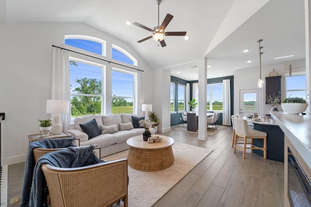 10127 Palm Springs Place, Iowa Colony, TX 77583