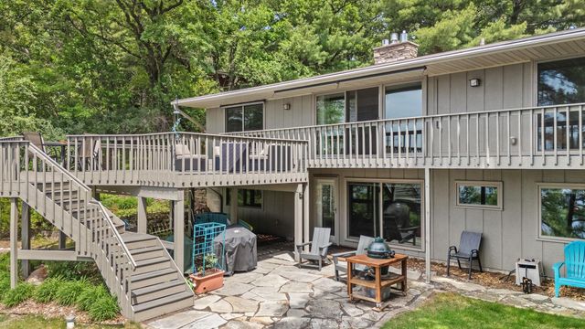 314 N Cove Road, Hudson, WI 54016