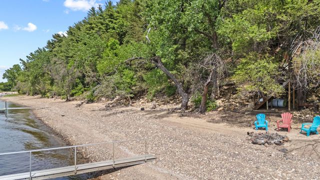 314 N Cove Road, Hudson, WI 54016