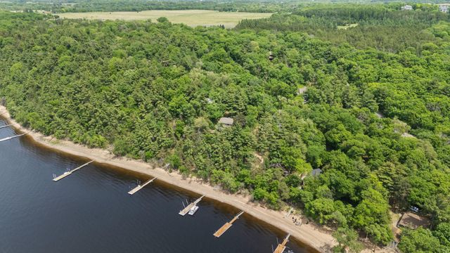 314 N Cove Road, Hudson, WI 54016