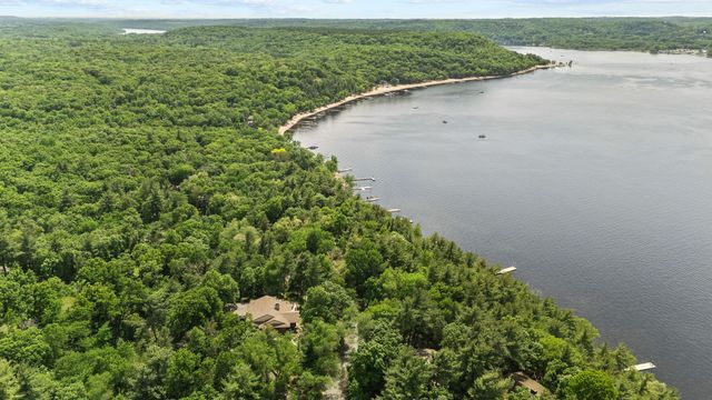 314 N Cove Road, Hudson, WI 54016