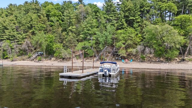314 N Cove Road, Hudson, WI 54016