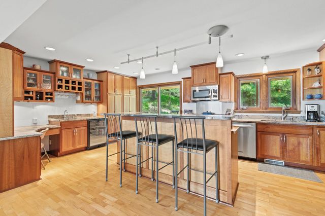 314 N Cove Road, Hudson, WI 54016