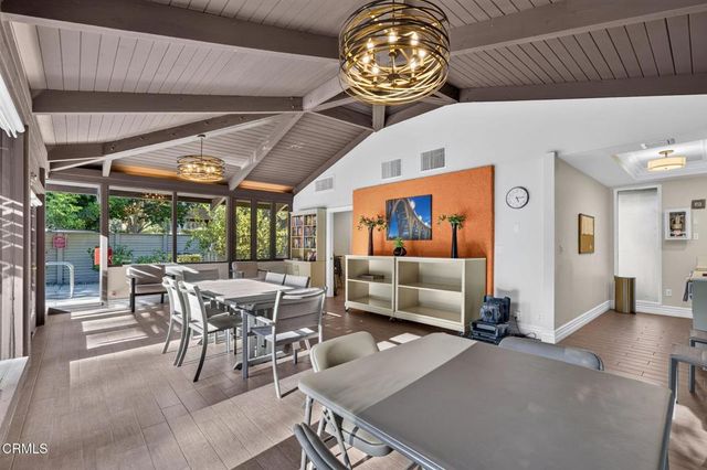 111 S Orange Grove Boulevard 105, Pasadena, CA 91105