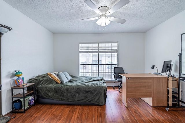 12633 Memorial Drive 236, Houston, TX 77024
