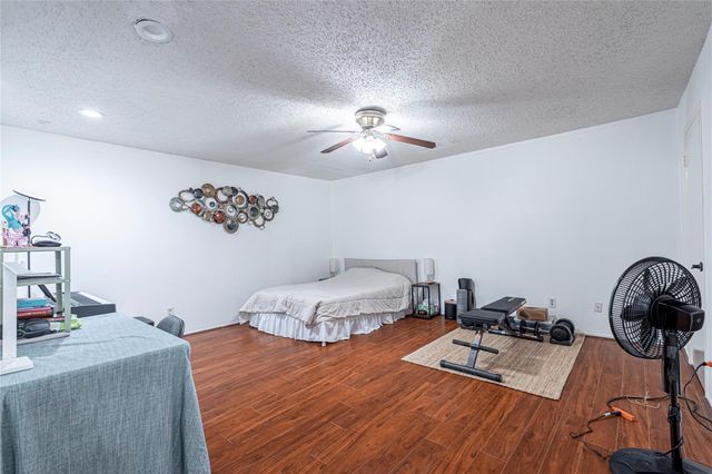 12633 Memorial Drive 236, Houston, TX 77024
