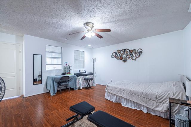 12633 Memorial Drive 236, Houston, TX 77024