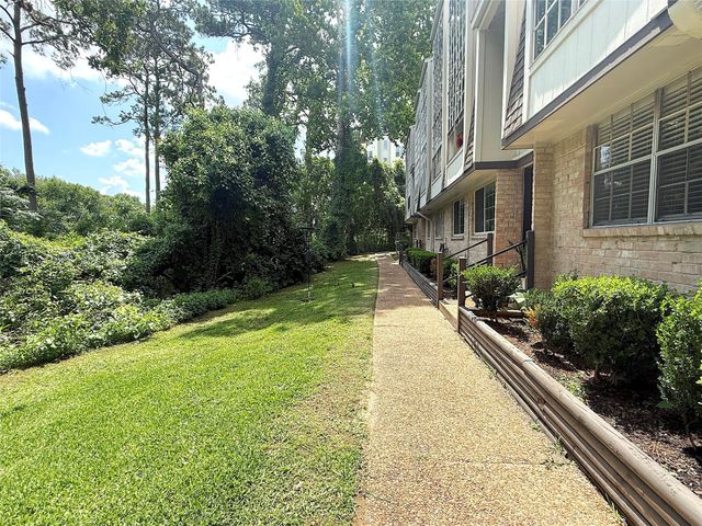 12633 Memorial Drive 236, Houston, TX 77024