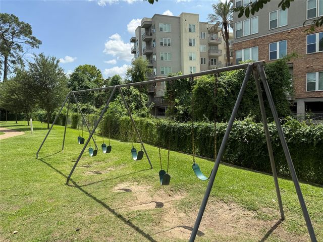 12633 Memorial Drive 236, Houston, TX 77024